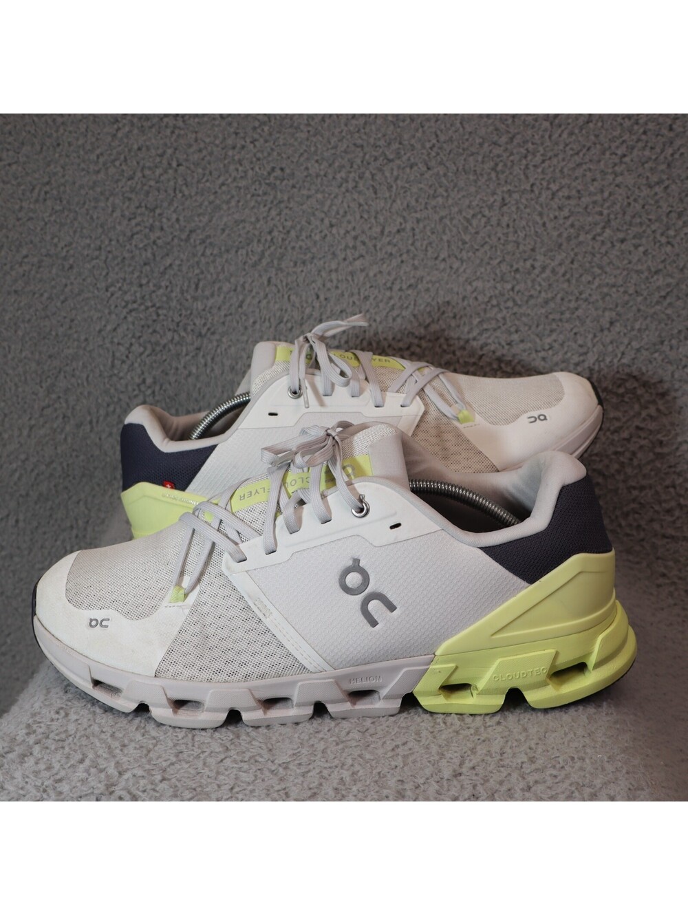 On Cloudflyer 4 White Hay Men sz 13 D Medium US